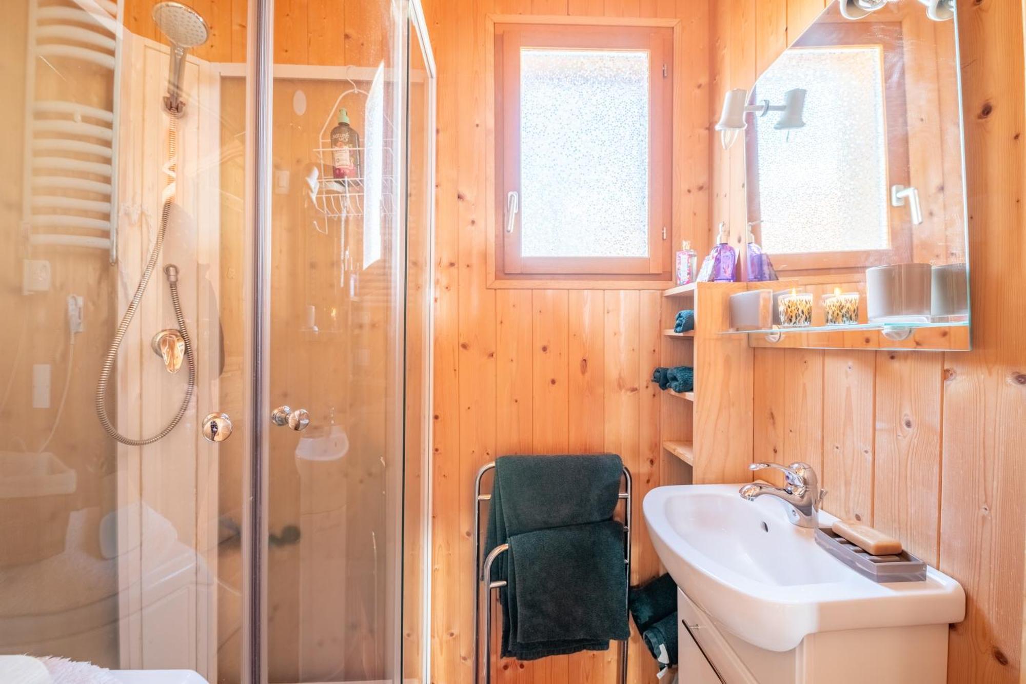 Chalet L'Embellie - Chalet Avec Piscine Partagee Saint-Laurent-en-Grandvaux 외부 사진